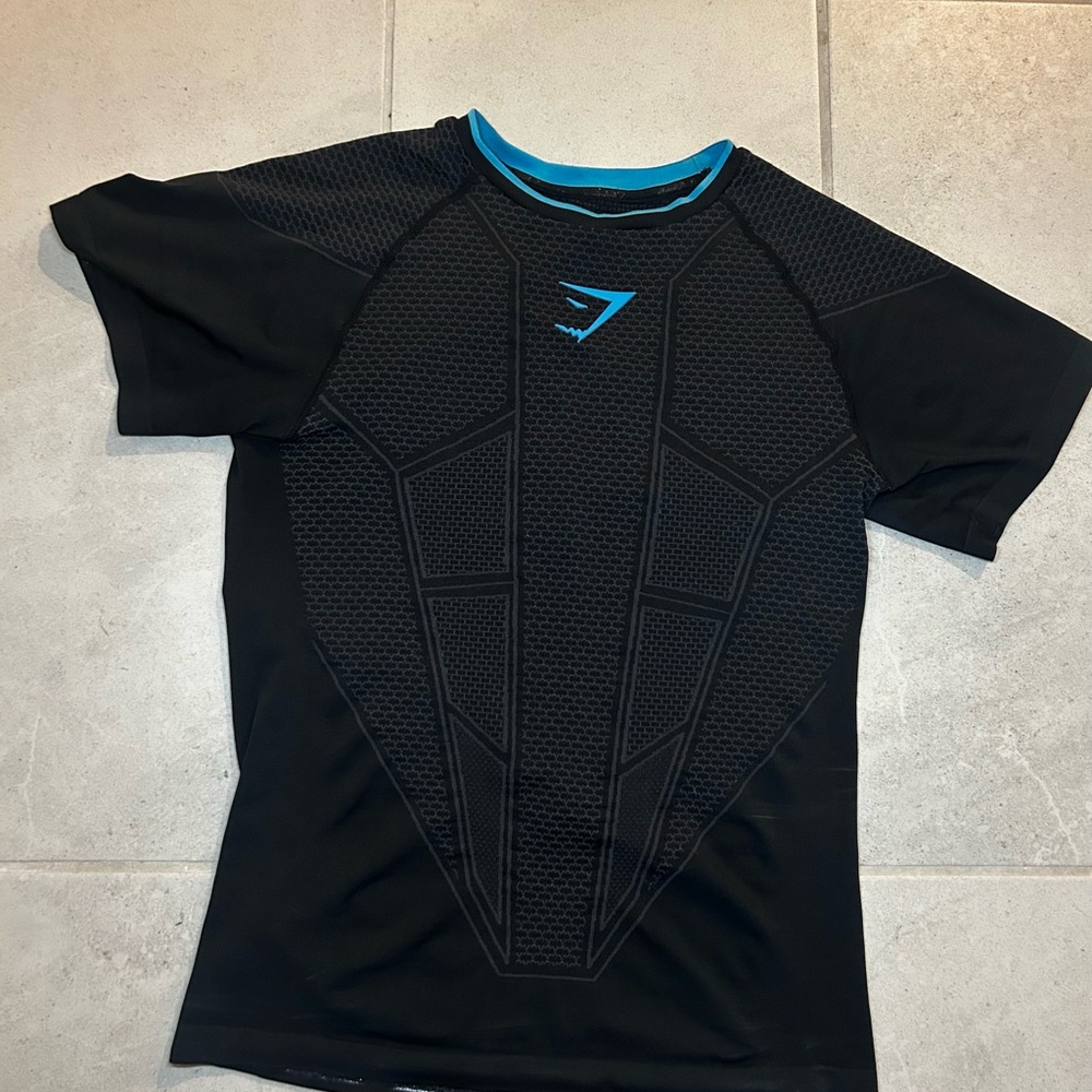 Gymshark blue v1. Size medium. Great condition. This is a real v1.